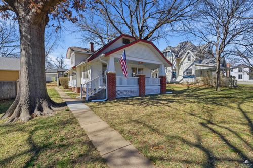 511 Poplar St, Wamego, KS, 66547-1421 | Card Image