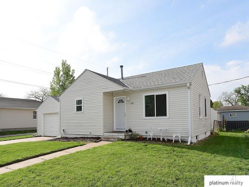 1225 E 10th Street, Fremont, NE, 68025 | Card Image