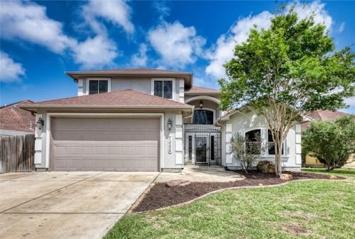 7426 Lake Geneva Dr, Corpus Christi, TX, 78413-4484 | Card Image