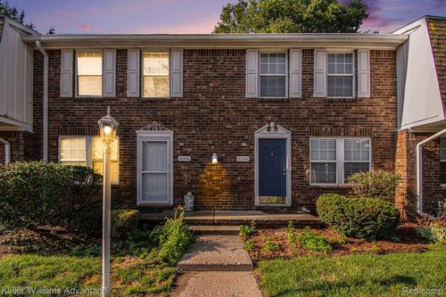 6204 Beechfield Dr, Lansing, MI, 48911-5731 | Card Image
