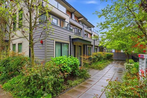 1047 Victoria Dr, Vancouver, BC, V5L2K9 | Card Image