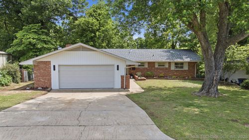 3525 S Urbana Ave, Tulsa, OK, 74135-2041 | Card Image