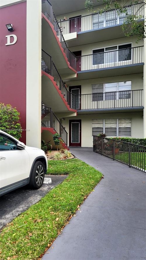 203d-13255 Sw 7th Ct, Pembroke Pines, FL, 33027-7009 | Card Image