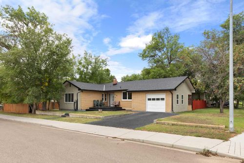410 4 Ave Sw, Medicine Hat, AB, T1A4Z9 | Card Image