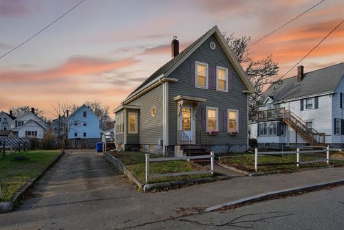 28 Cottage St, Taunton, MA, 02780-1653 | Card Image