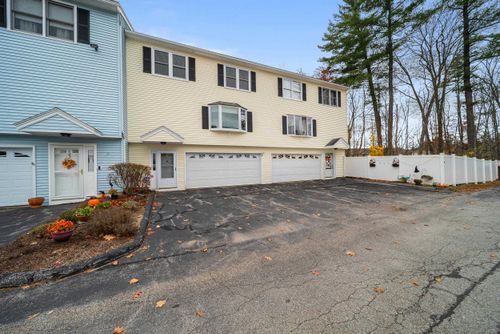 624 Hackett Hill Road, Manchester, NH, 03102 | Card Image