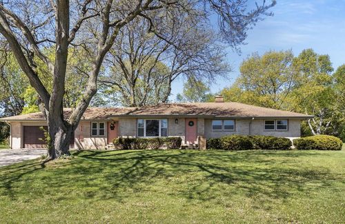 575 Kenmar Road, Brookfield, WI, 53005 | Card Image