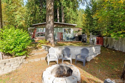 17 Thompson Point Rd, Port Angeles, WA, 98363-7124 | Card Image