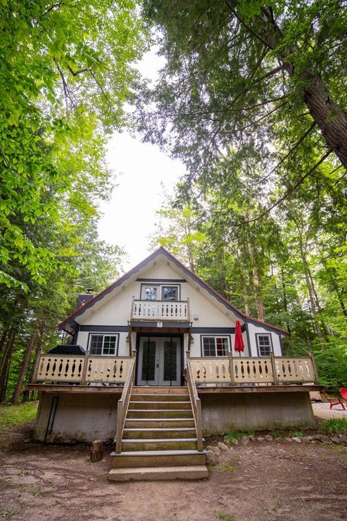 95 Eidelweiss Dr, Madison, NH, 03849-5641 | Card Image
