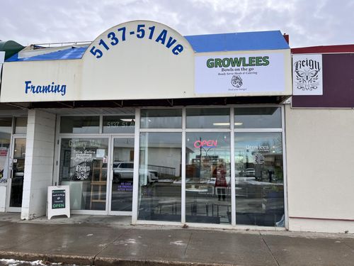 5137 51 Ave, Drayton Valley, AB, T7A1E2 | Card Image