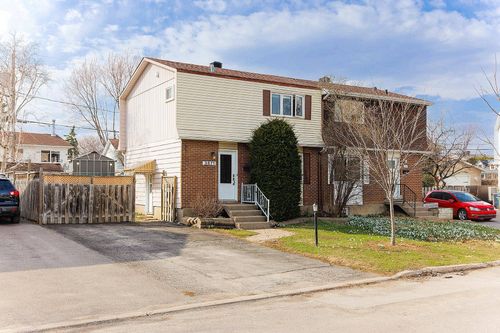 3871 Rue Nancy, Laval, QC, H7P1K7 | Card Image