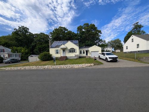 193 Bouchard Ave, Dracut, MA, 01826-2207 | Card Image