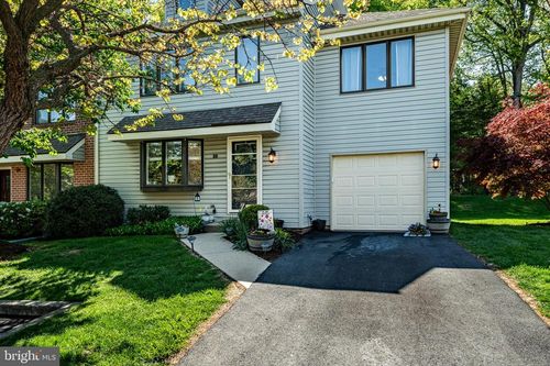 18 Foster Ln, Downingtown, PA, 19335-3381 | Card Image
