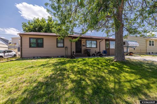 1747 S Fairdale Ave, Casper, WY, 82601-4919 | Card Image