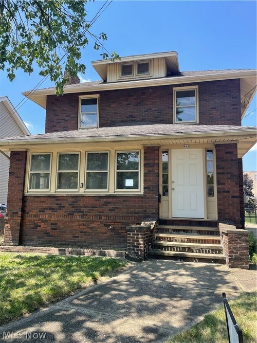 609 1st St Ne, Massillon, OH, 44646-4602 | Card Image