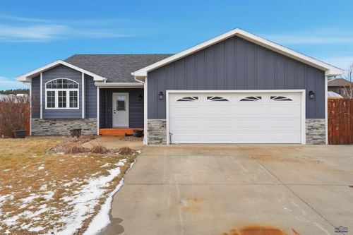 10127 Remmington St, Summerset, SD, 57718-7202 | Card Image