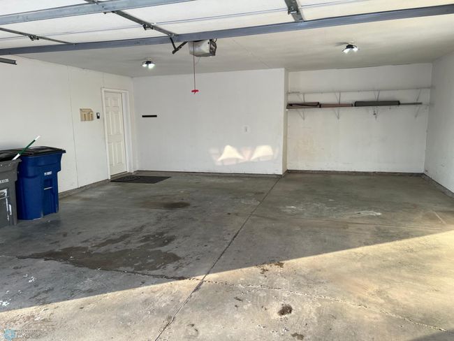 Garage.jpg | Image 18