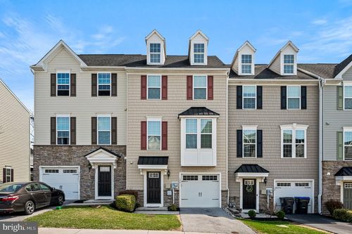 126 Cricket Dr, MALVERN, PA, 19355-1547 | Card Image