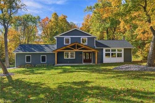 7925 Pear Tree Drive, Chesterland, OH, 44026 | Card Image