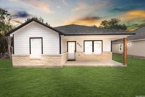 845 Tee Dr, Spring Branch, TX, 78070-4430 | Card Image