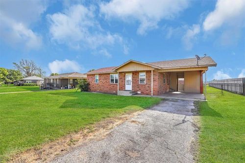 908 S Oak, Erick, OK, 73645-4593 | Card Image