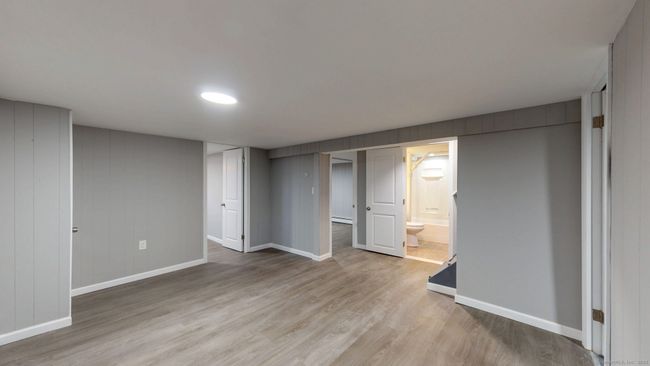 8 Batt St, House other with 5 bedrooms, 2 bathrooms and null parking in Middletown CT | Image 25