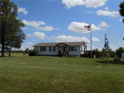 1392 Rock Creek Rd, Williamsburg, KS, 66095-8121 | Card Image