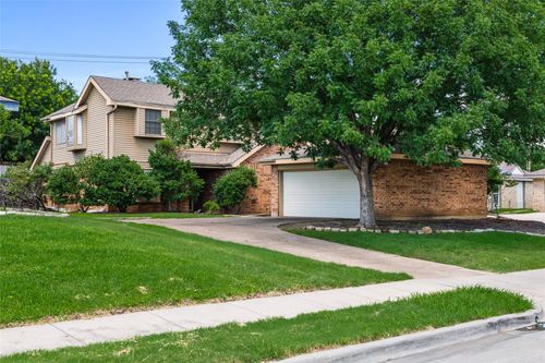 2025 Sancerre Ln, Carrollton, TX, 75007-2212 | Card Image
