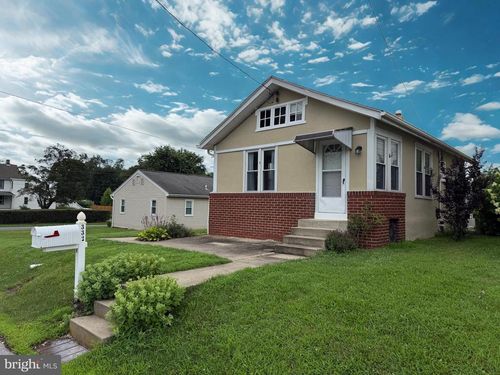 332 Gay St, ROYERSFORD, PA, 19468-2629 | Card Image