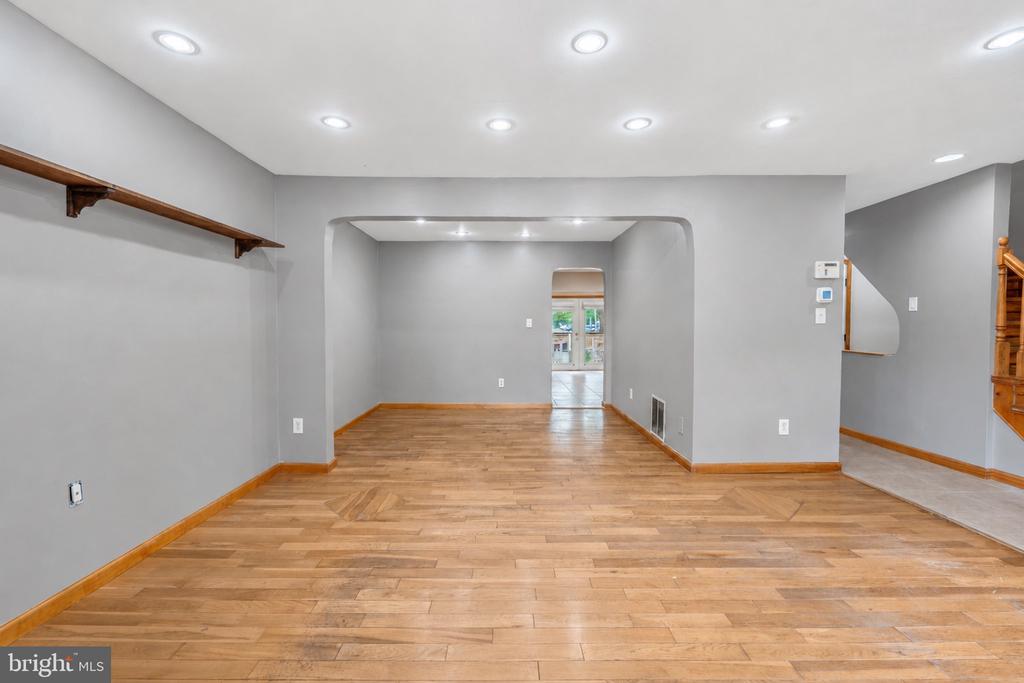 Residential in EAST WINDSOR 4