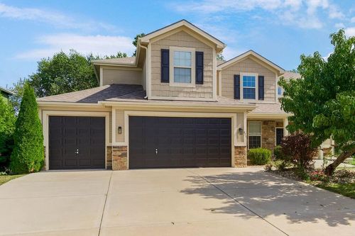 875 Clearview Dr, Lansing, KS, 66043-5205 | Card Image