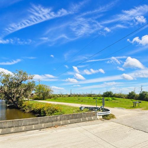 109 E Shirley Rd, Port Sulphur, LA, 70083-2249 | Card Image