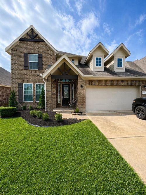 221 Ashley Way, Alvin, TX, 77511-1259 | Card Image