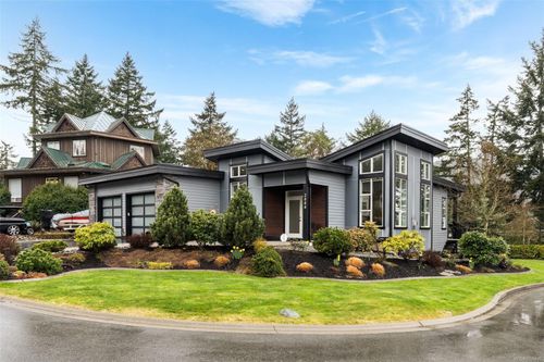 2040 Rivers Crossing Se, Highlands, BC, V9B0S6 | Card Image