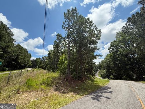 6678 Davis Rd, Macon, GA, 31217-7321 | Card Image