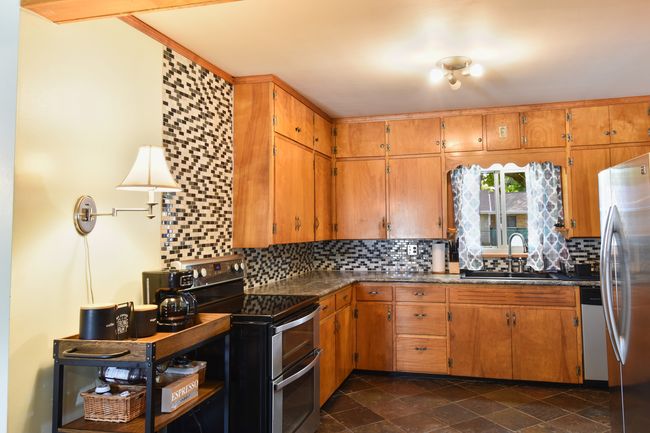5 S Dixie Ln, House other with 3 bedrooms, 2 bathrooms and 2 parking in Pontiac IL | Image 12