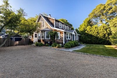 249 State Rd, House other with 3 bedrooms, 1 bathrooms and 10 parking in Tisbury MA | Image 2