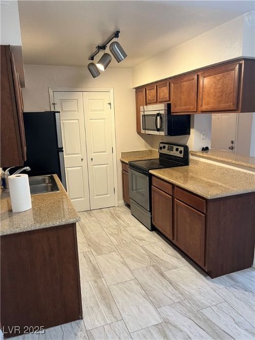 241-3135 S Mojave Rd, Las Vegas, NV, 89121-8301 | Card Image