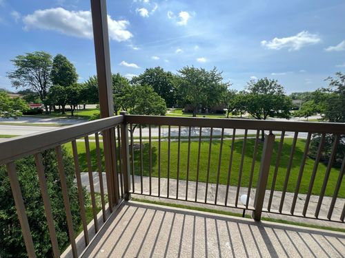 302-1880 Bonnie Lane, Hoffman Estates, IL, 60169 | Card Image