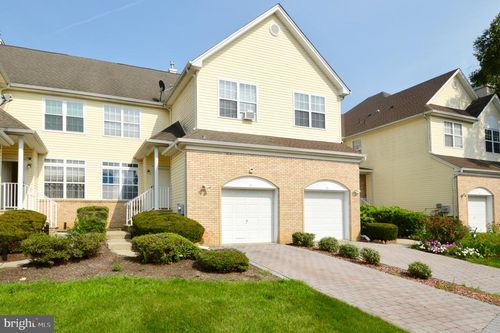 11 Wordsworth Ct, East Windsor, NJ, 08520-4683 | Card Image