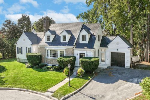 13 Sylvan Cres, Lindsay, ON, K9V2W4 | Card Image