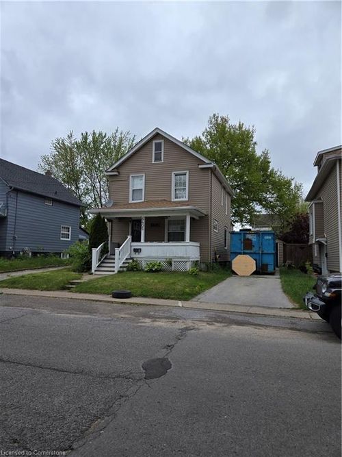 6405 Barker St, Niagara Falls, ON, L2G1Y6 | Card Image