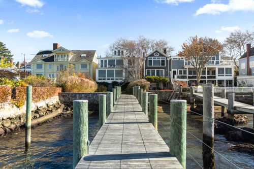 92 Water St, Stonington, CT, 06378-1423 | Card Image