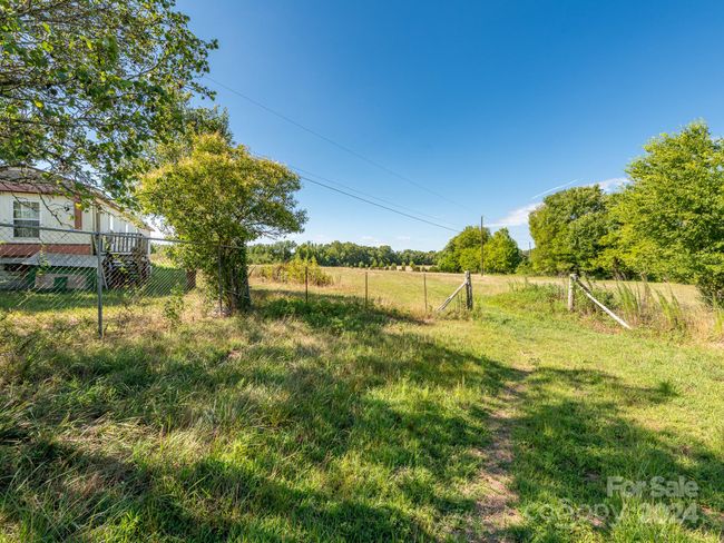 8670 Nc 200 Hwy, House other with 3 bedrooms, 1 bathrooms and null parking in Midland NC | Image 42