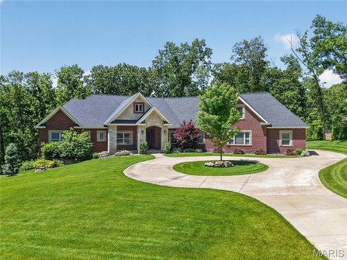 1075 Stonebrooke Ln, Wentzville, MO, 63385-3151 | Card Image