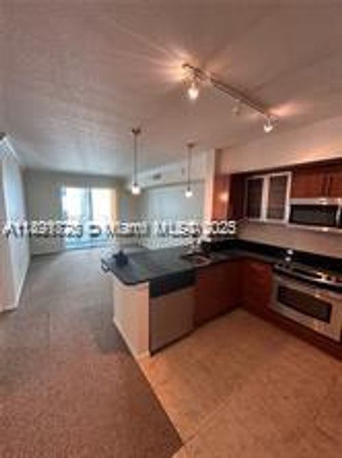 apt-353-600 S Dixie Hwy, West Palm Beach, FL, 33401-5850 | Card Image