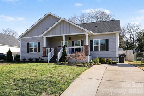 148 N Smallwood Pl, Charlotte, NC, 28216-5236 | Card Image