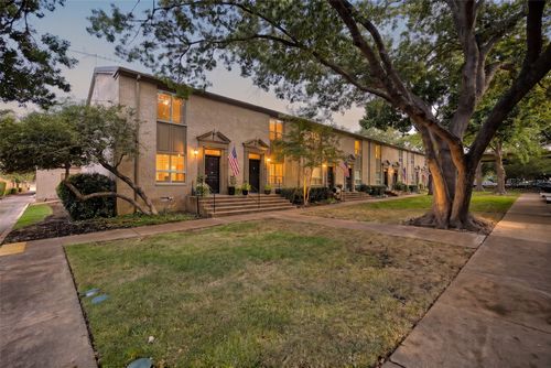 9-7424 W Northwest Hwy, Dallas, TX, 75225-2427 | Card Image