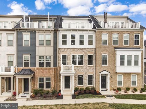 2056 Alder Ln, DUMFRIES, VA, 22026-3068 | Card Image