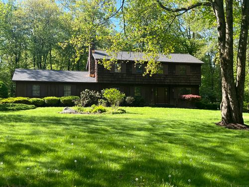 10 Tanglewood Dr, Danbury, CT, 06811-4233 | Card Image